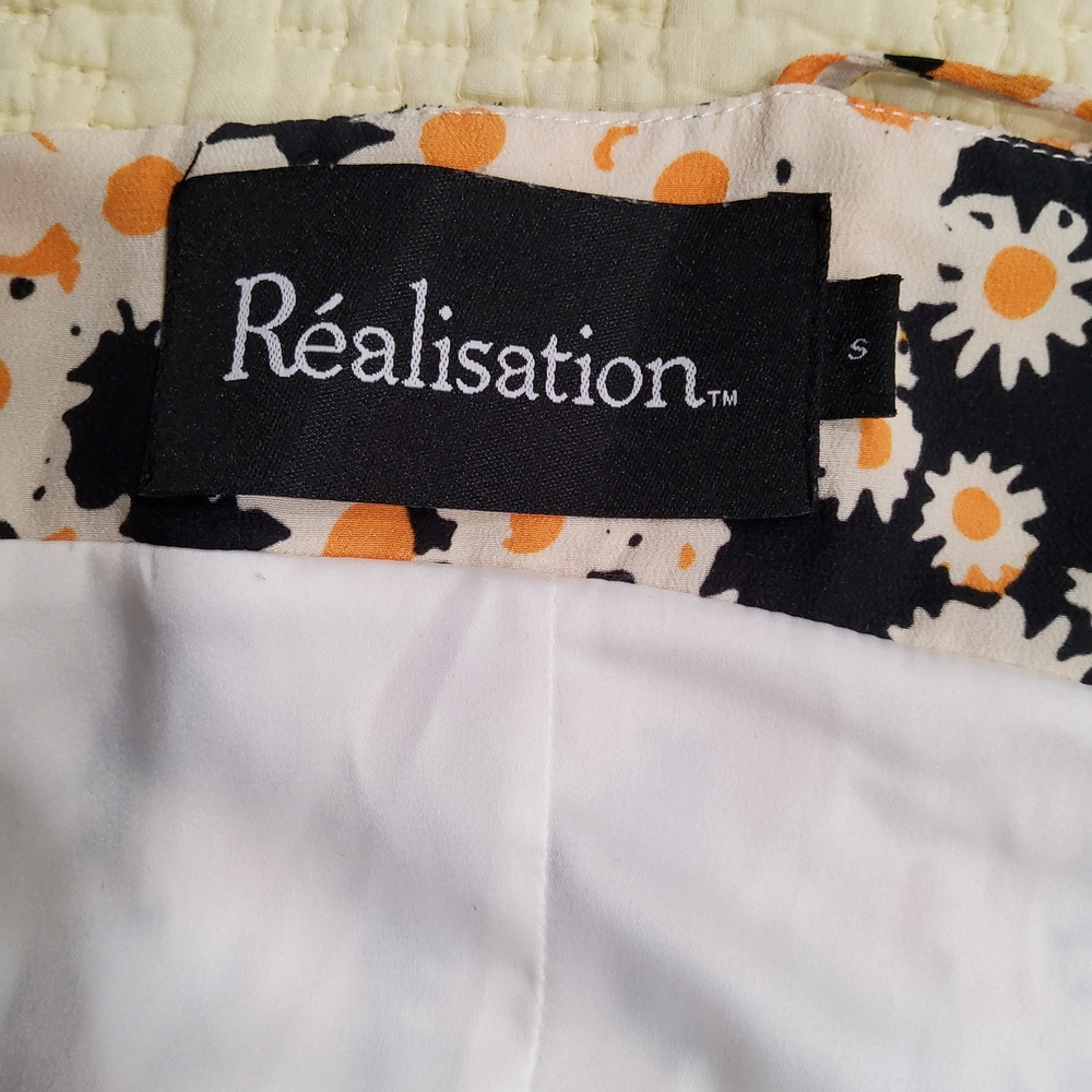 Realisation Par Silk The Devon Dress in Flower Power Daisy Print Size S - Picture 2 of 15